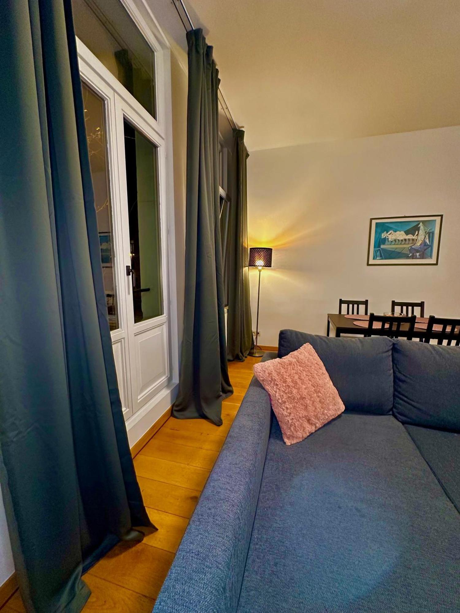Luxury Suites Museum By Rikas Hotels アントウェルペン エクステリア 写真